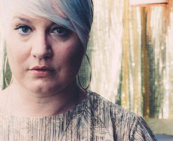 Erin Costelo (Canada) Releases New Single